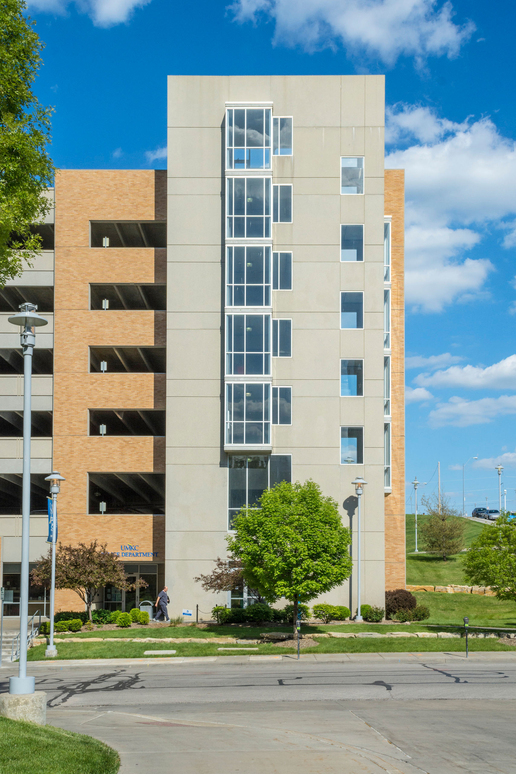 Hospital Hill Parking Garage