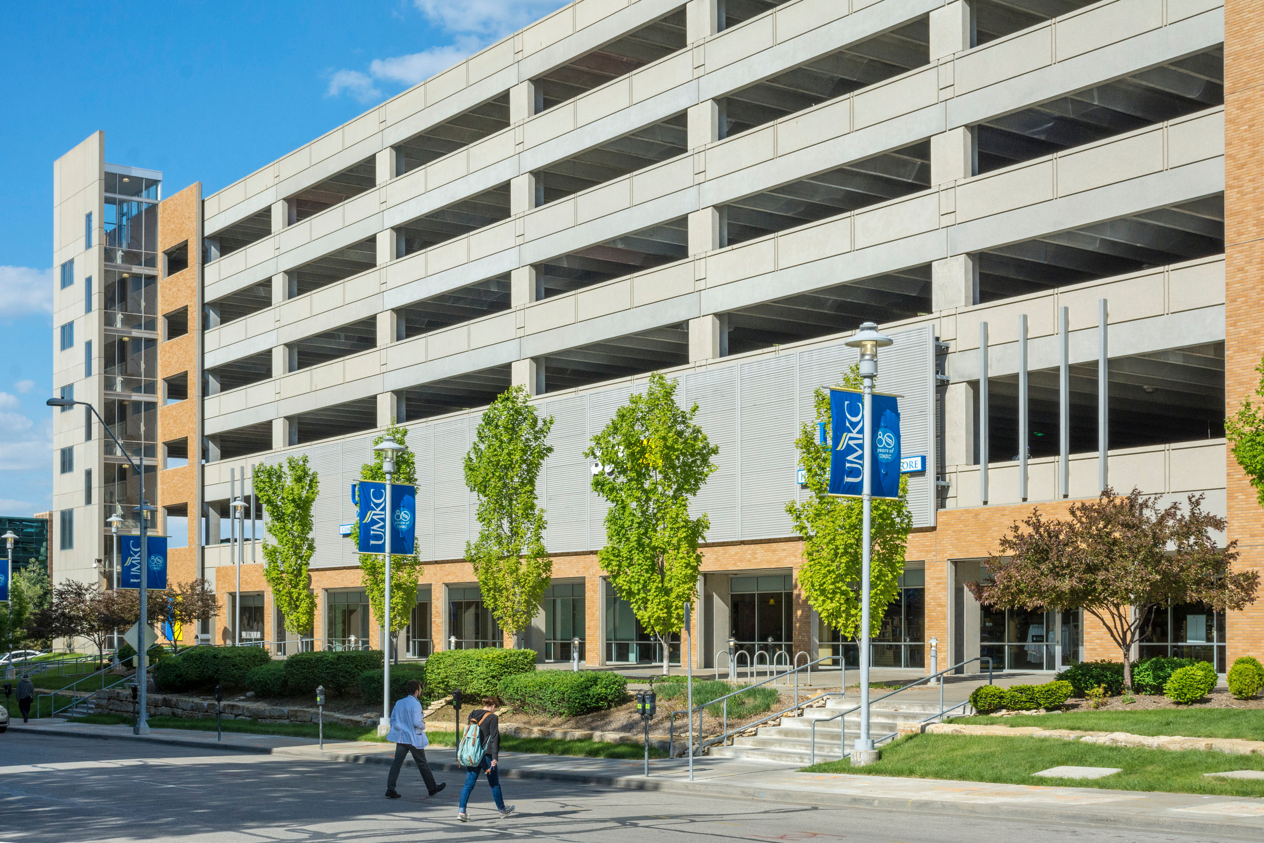 Hospital Hill Parking Garage