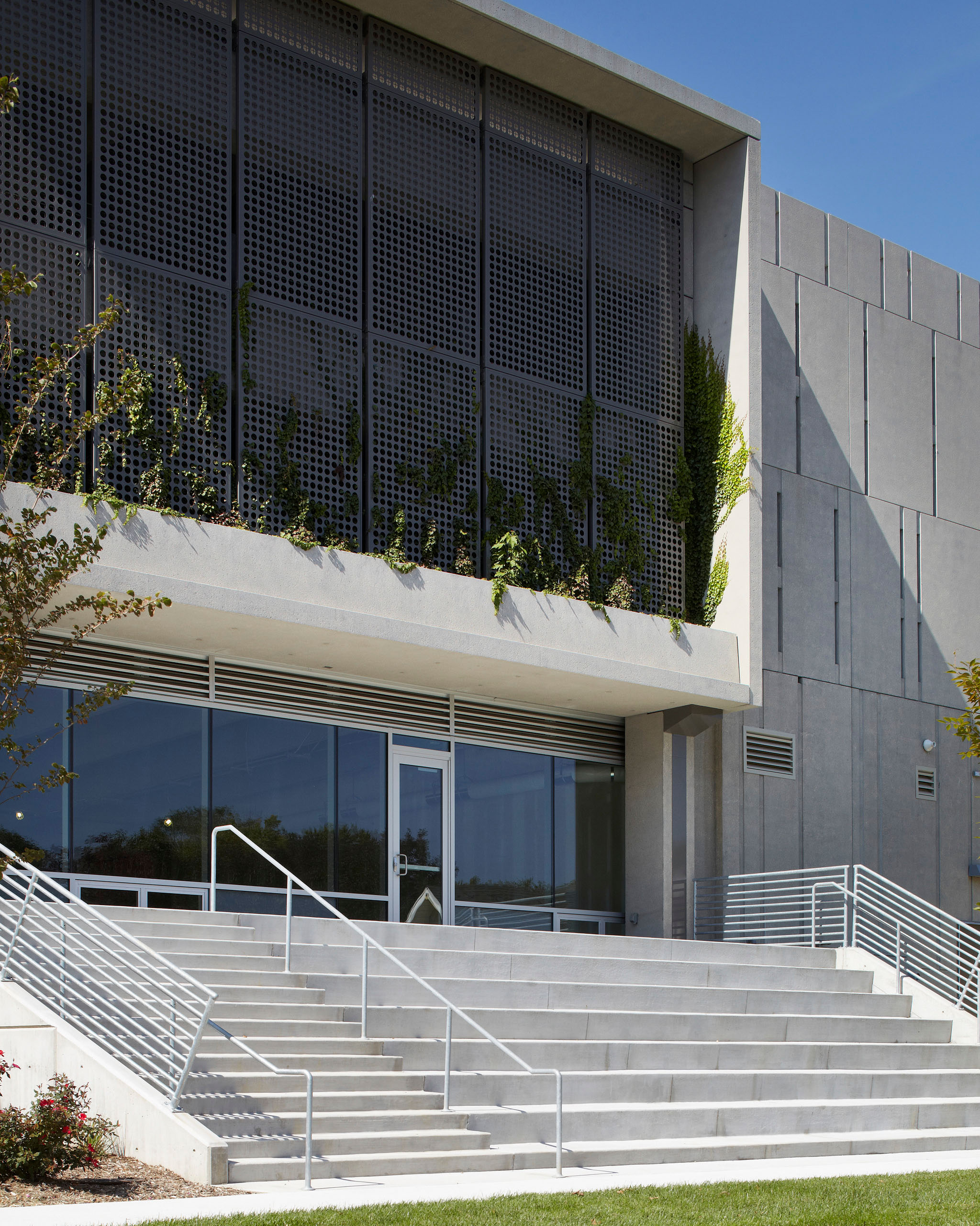 North Parking Garage and Retail