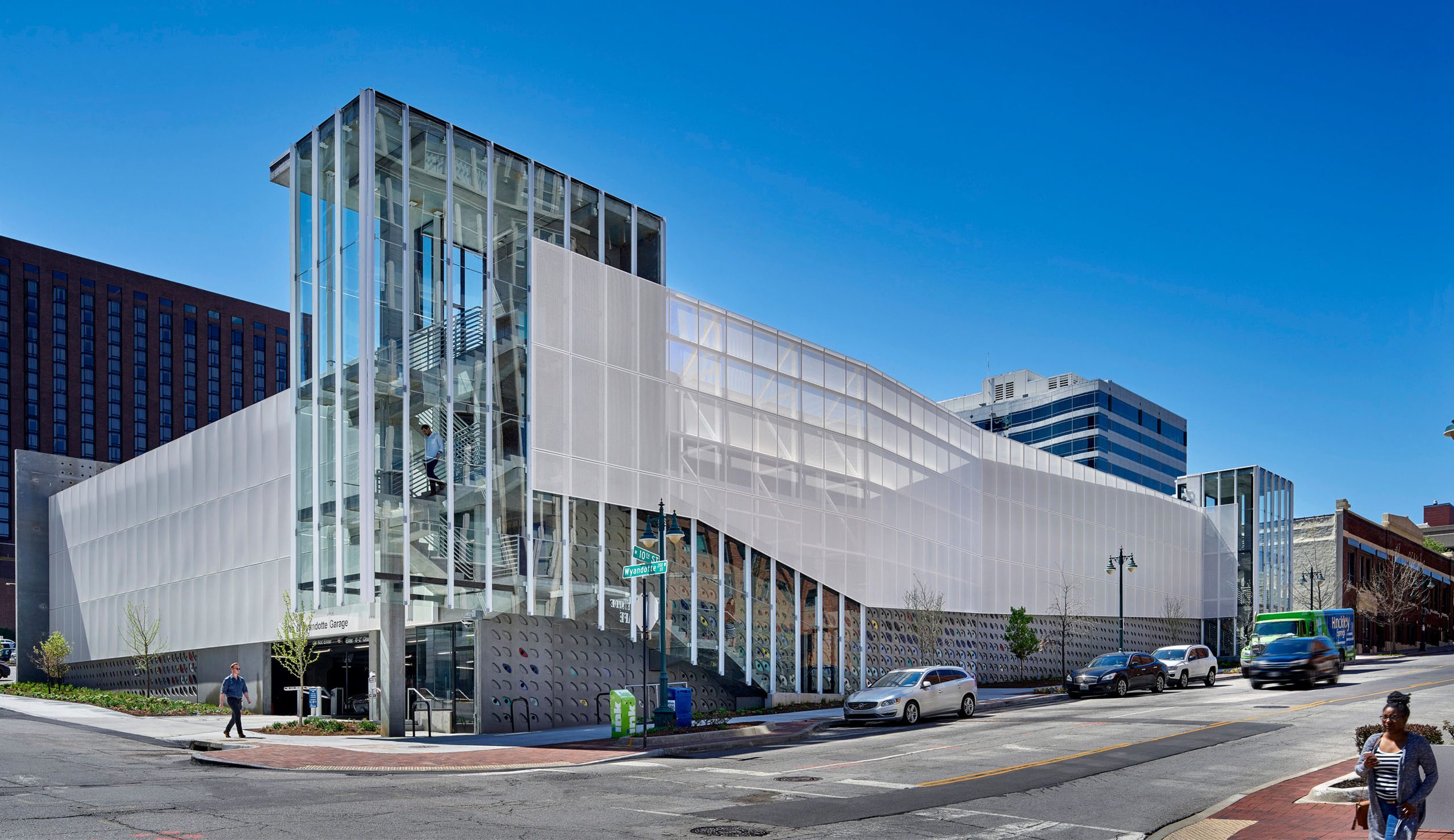 10th and Wyandotte Parking Garage