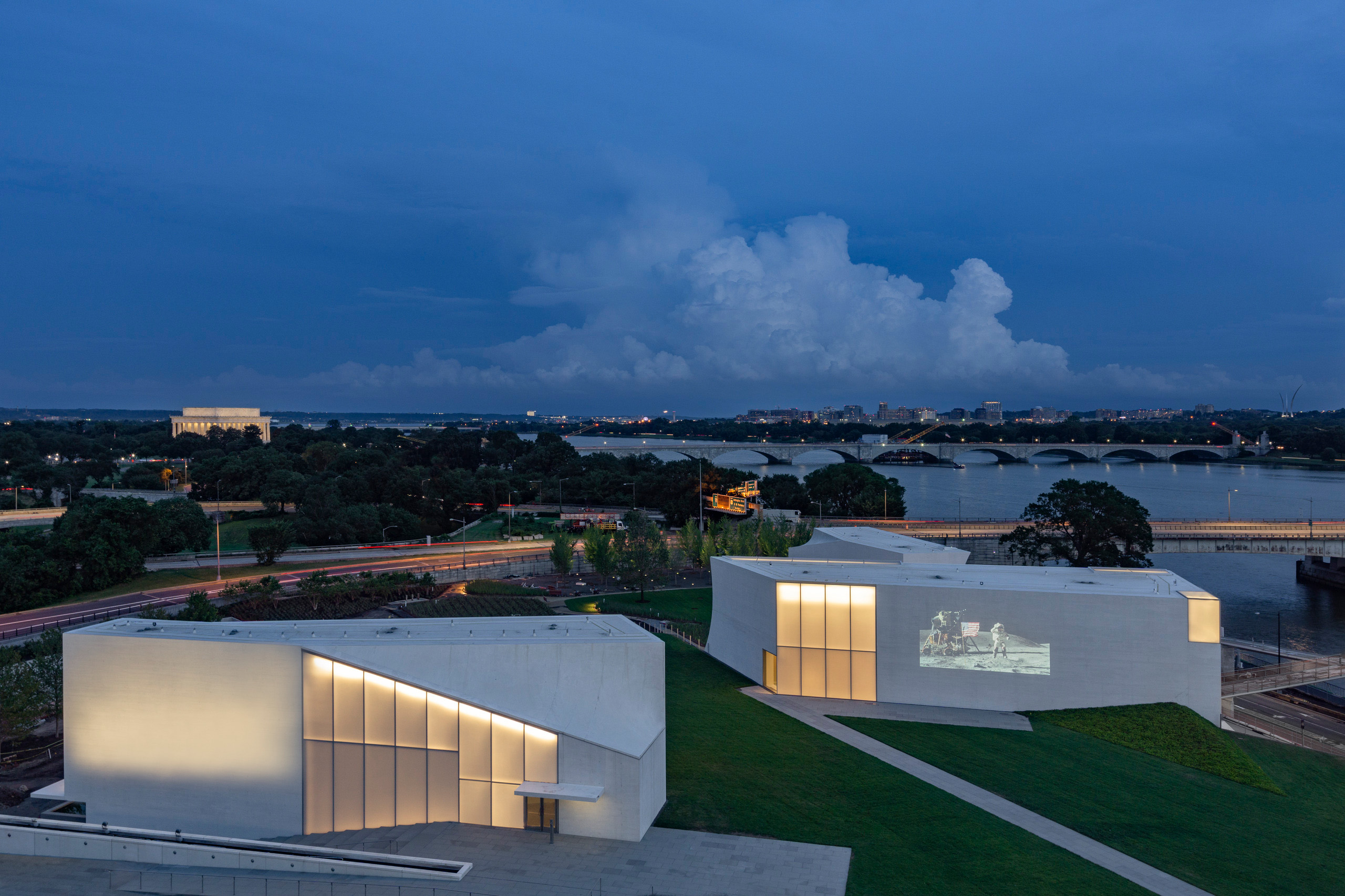 The REACH Expansion at the Kennedy Center