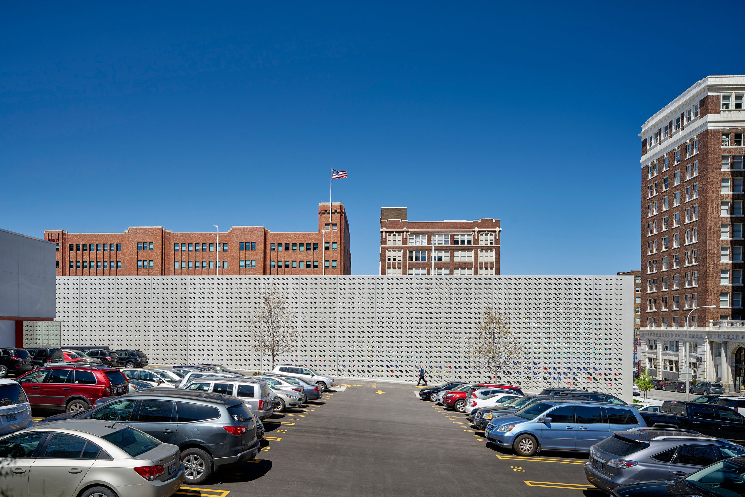 10th and Wyandotte Parking Garage