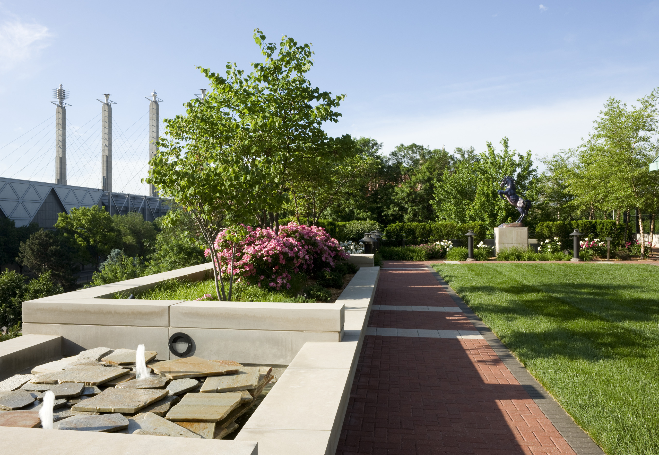 Kansas City Southern Railway Headquarters - Landscape