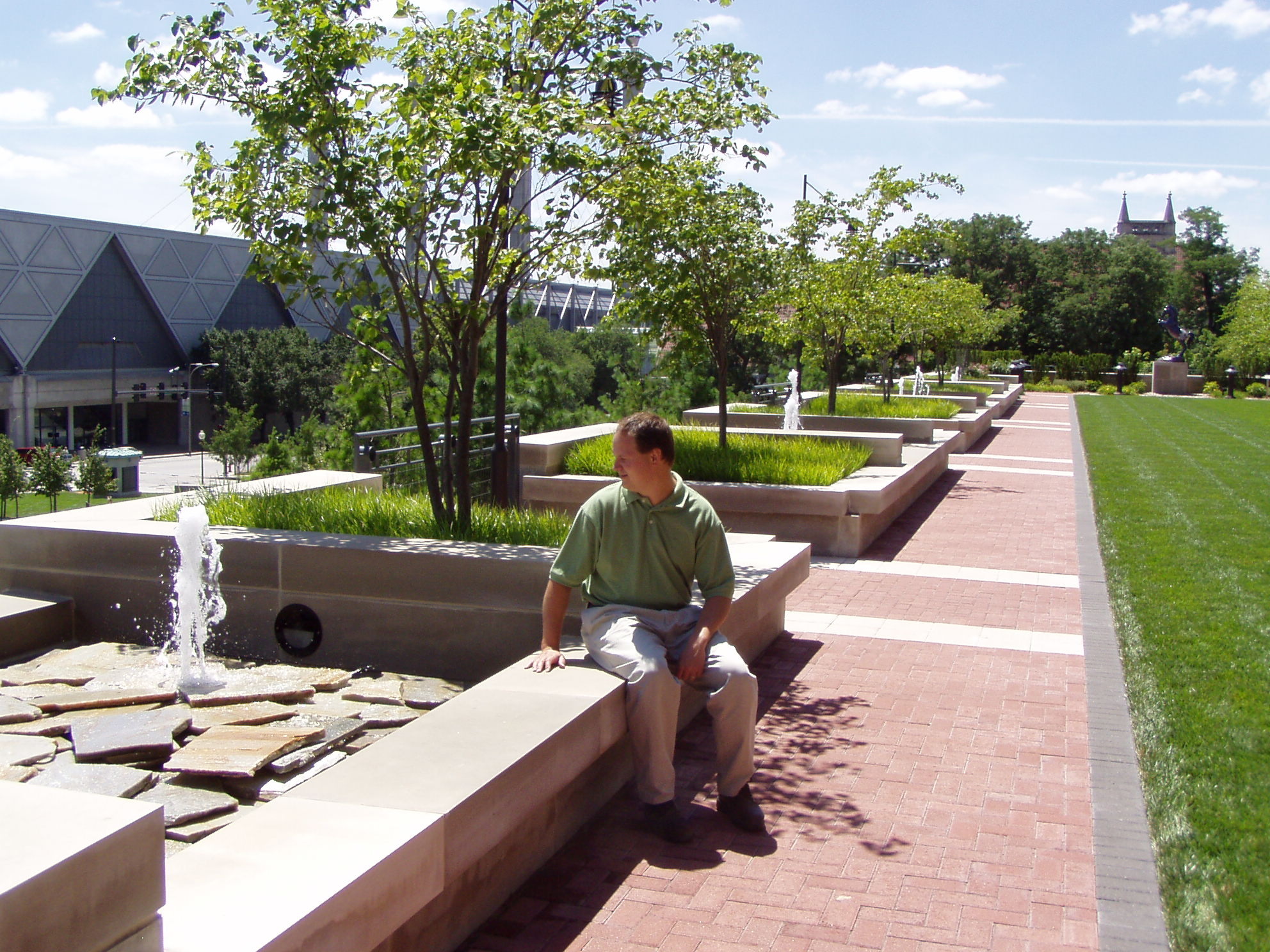 Kansas City Southern Railway Headquarters - Landscape